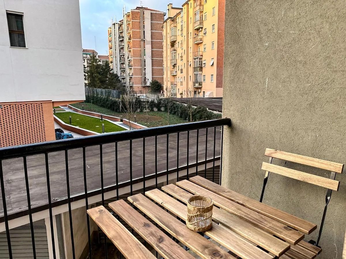Velasquez Apartments - B - San Siro Milano Italia